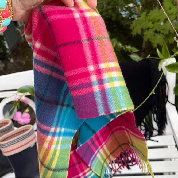 Burberry Cashmere Scarf Multicolored Check - Picture 5 of 8